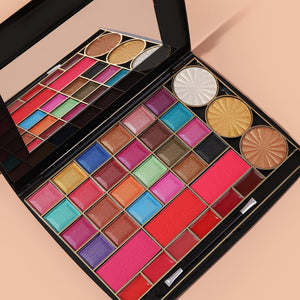 5 in 1 Multicolor Eyeshadow &amp; Lipstick Kit Matte And Glitter Lipsticks (Random Color)